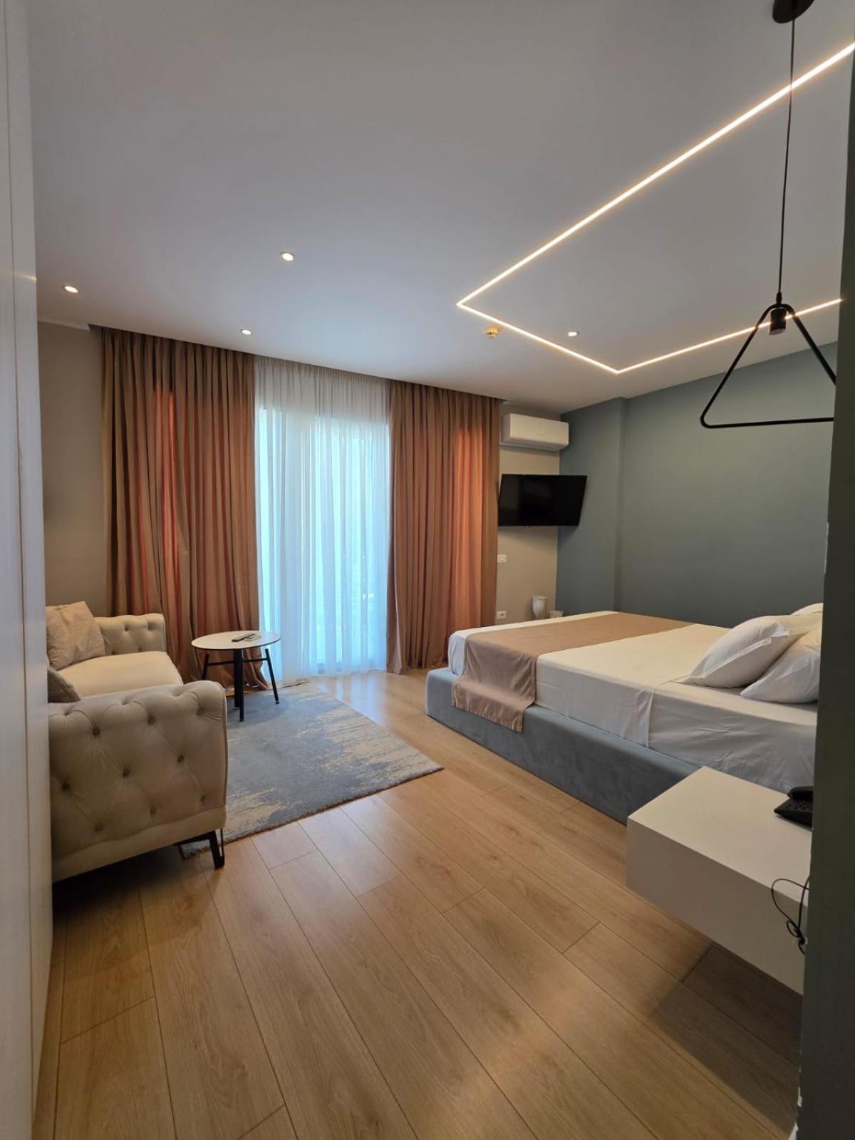Orik & Hotel 4*